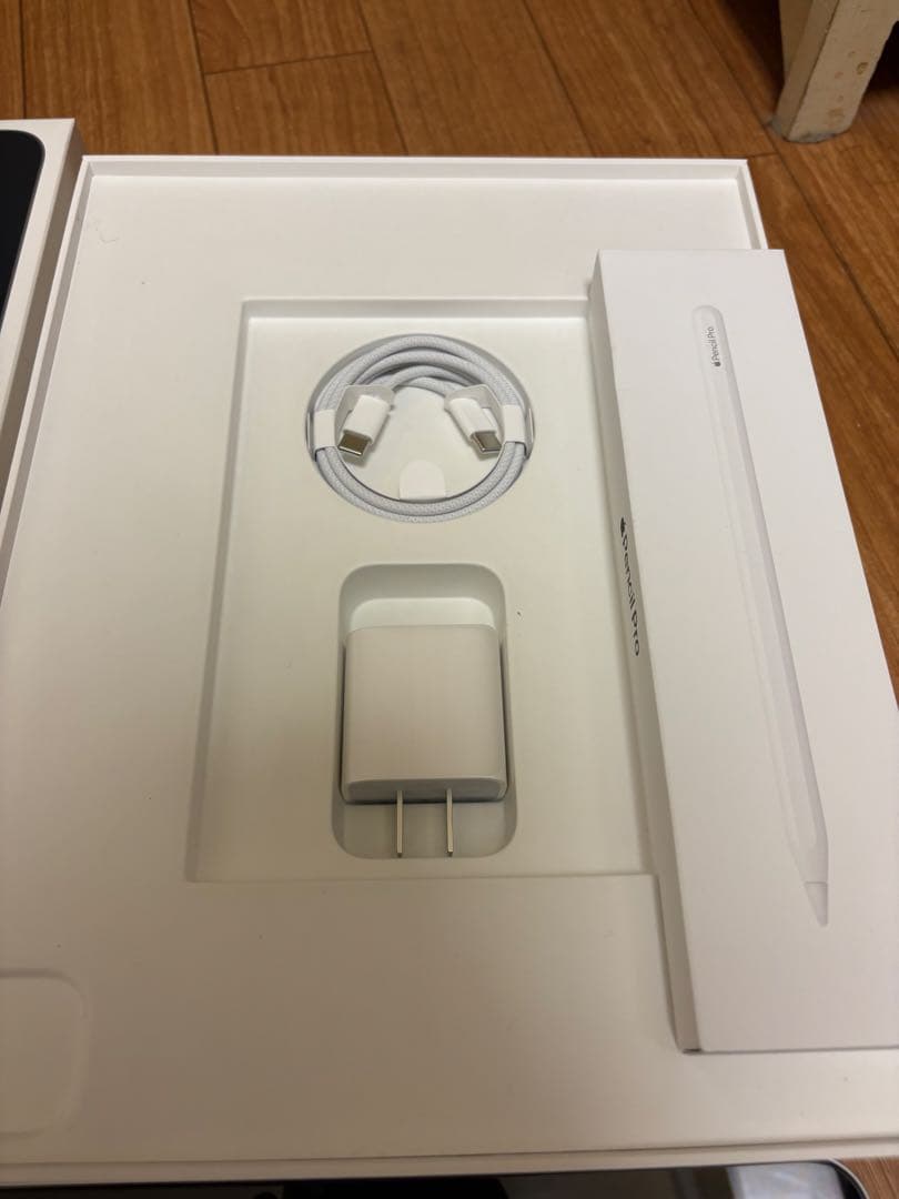 iPad Pro M5 13inch 512GB 本体+シート+ケース