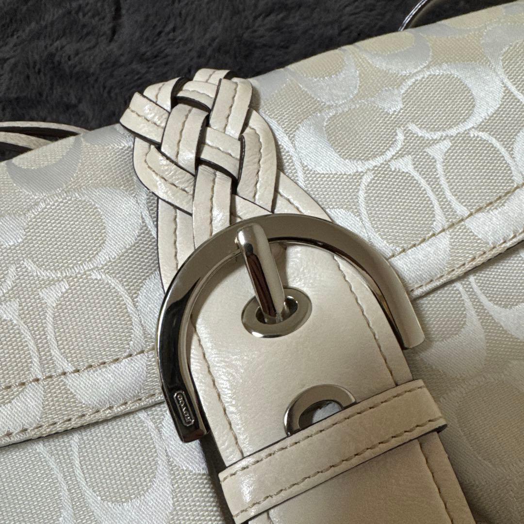 【美品】COACH ソーホー ミニシグネチャー フラップ ワンショルダーバッグ