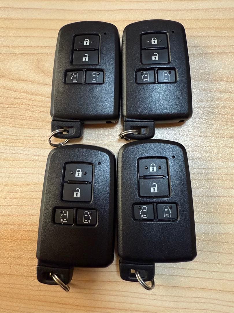 トヨタ純正 アルファードスマートキー (4つボタン) 4個 送料込み