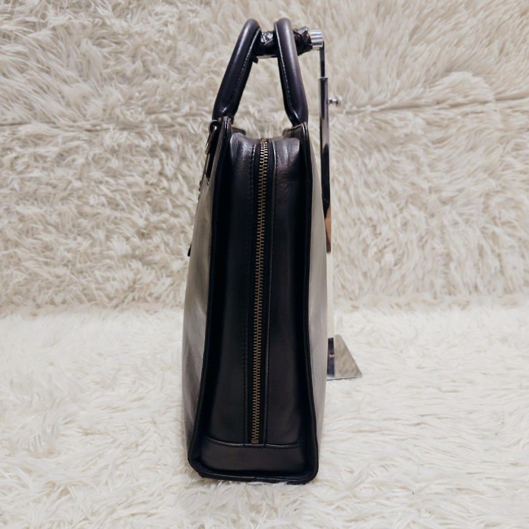 美品 マザーハウス ビジネスバッグ アンティーククラシッレザー A4 ブラック
