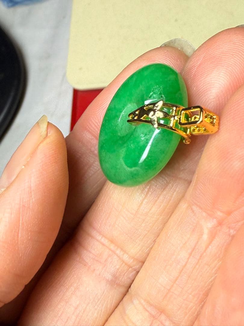 d*3様 ミャンマー翡翠25ｍｍ平丸玉ペンダントトップ