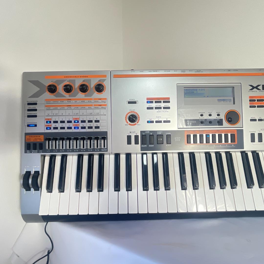 CASIO XW-P1 シンセサイザー シンセ