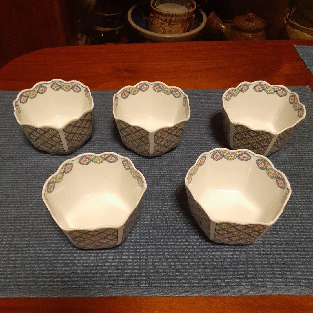 新春割引！断捨離品全部纏めて！有田焼椀5個、五角系小鉢5個、丸小鉢2個、中皿2枚