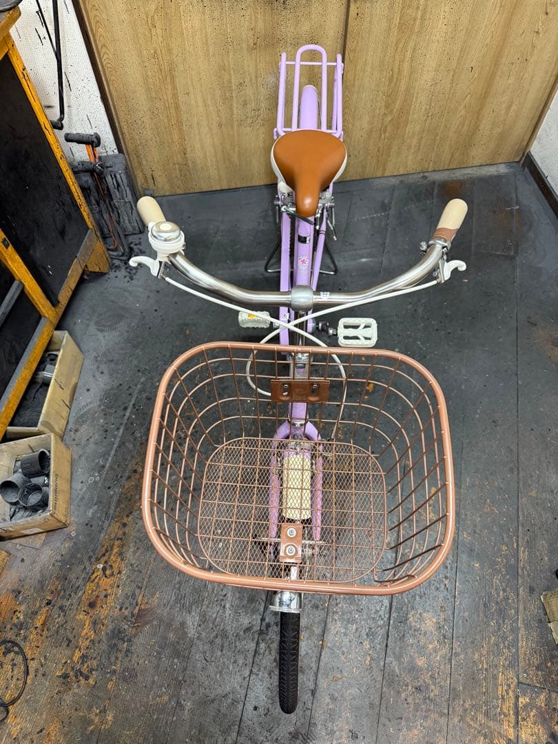 中古車　女の子用　24インチ　LEDオートライト　美品