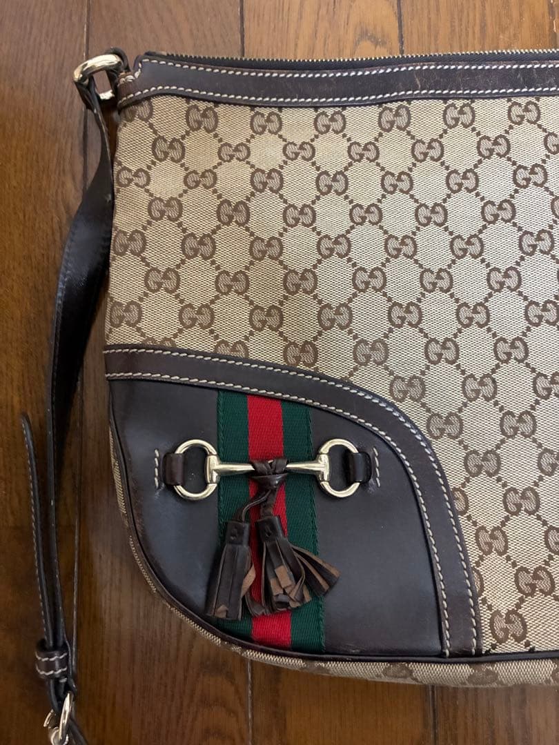 GUCCI GGキャンバス ショルダーバッグ　正規品　232967 520981