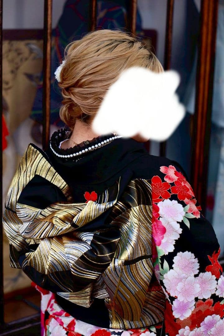 振袖フルセット　ギャル　 黒赤花柄 絹素材