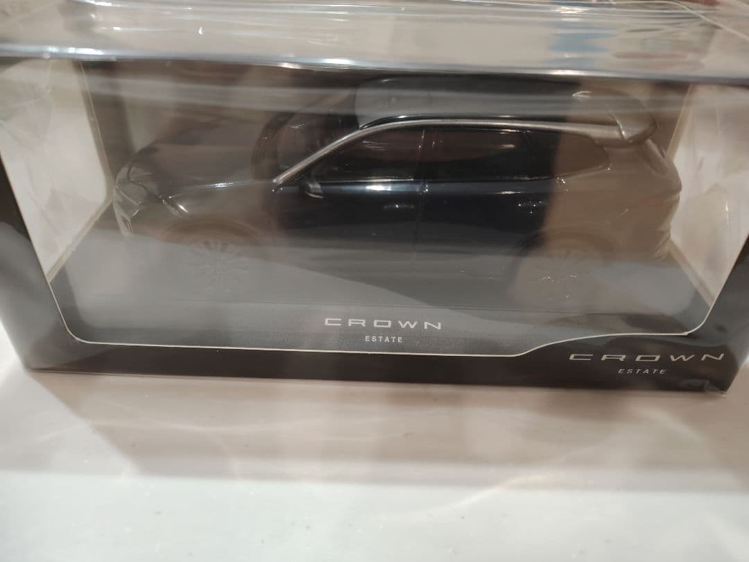 トヨタ　クラウンエステート（1/30スケール）　プレシャスメタル✕マッシブグレー