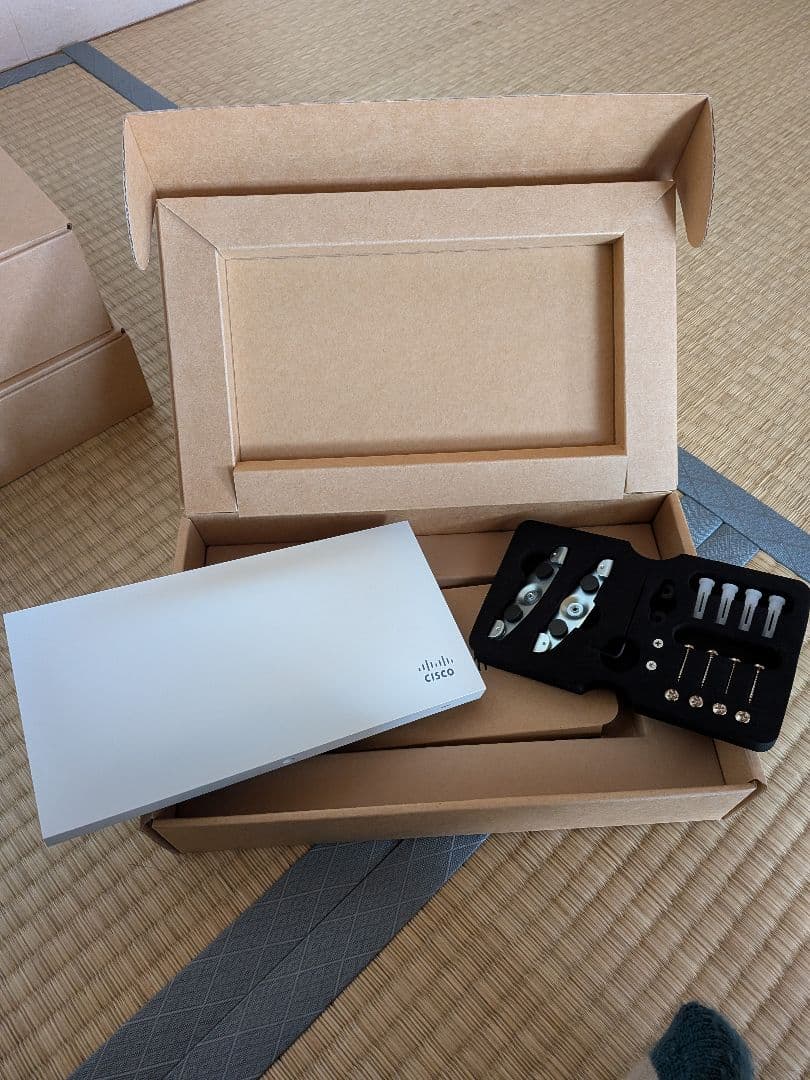 ルーター・ネットワーク機器 Cisco meraki MX64,MS120,MR33