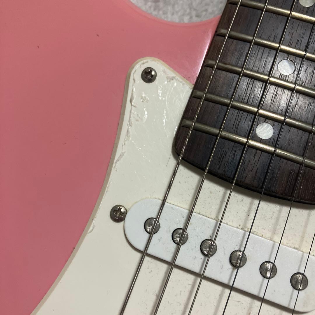 Squier Bullet ストラト ピンクエレキギター