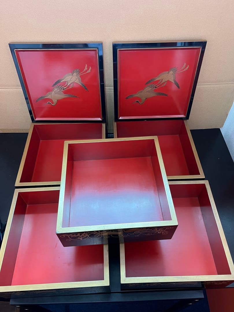 788  輪島塗り　黒漆塗り沈金重箱　金蒔絵　螺鈿　5重　高級　美品