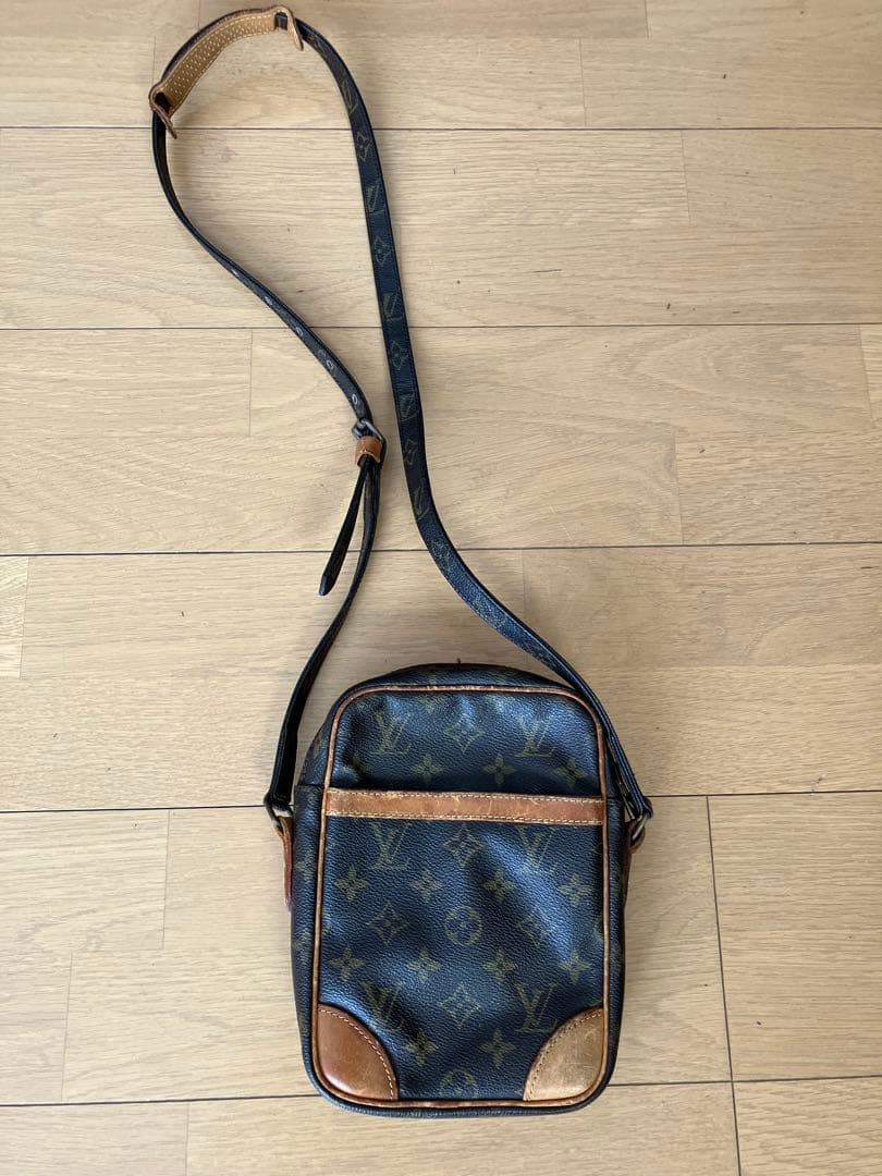 ルイヴィトン　ショルダーバッグ