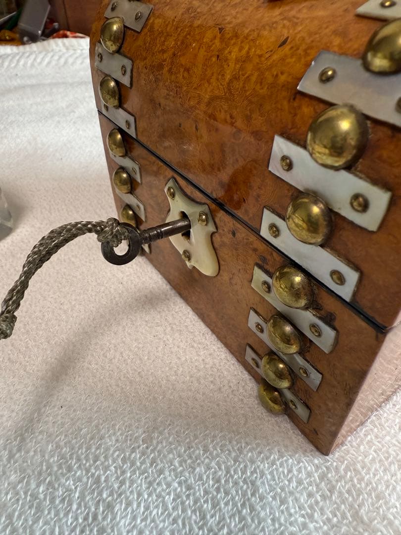 1850年代つけペンバコ、クリスタルインク瓶、螺鈿箱