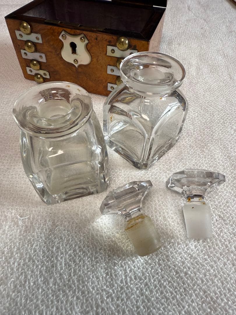 1850年代つけペンバコ、クリスタルインク瓶、螺鈿箱