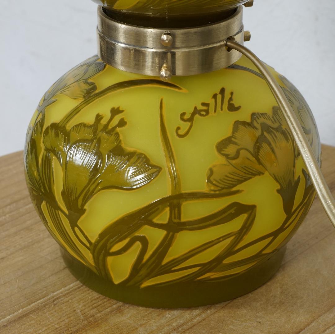 【証明書】　エミールガレ２灯　カメオ彫り　被せガラス　フロア照明　ナイトスタンド