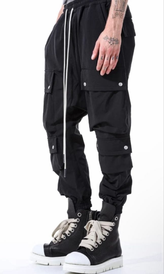 タグ付きA.F ARTEFACT MILITARY SARROUEL PANTS