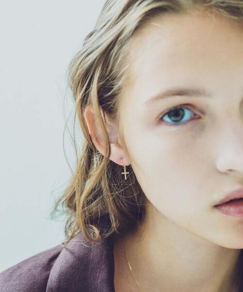 ete K18YG クロス ダイヤモンド ピアス