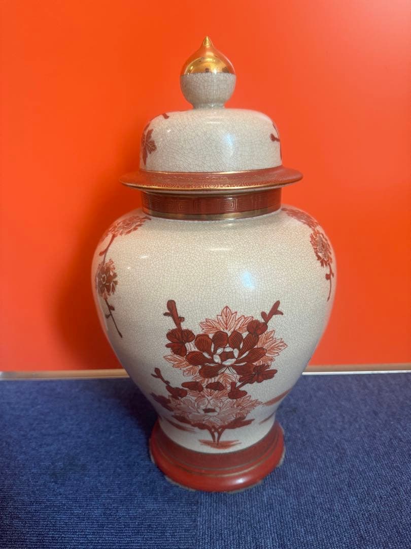 1863 薩摩焼　九十字壺　金継ぎ　赤絵金彩　孔雀牡丹　沈香壷　高40cm時代物