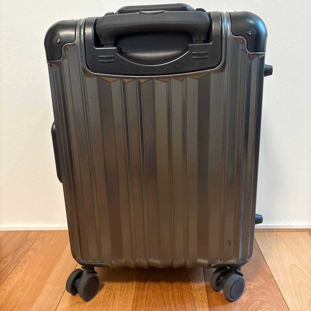 RICARDO リカルドスーツケース　37L ガンメタル
