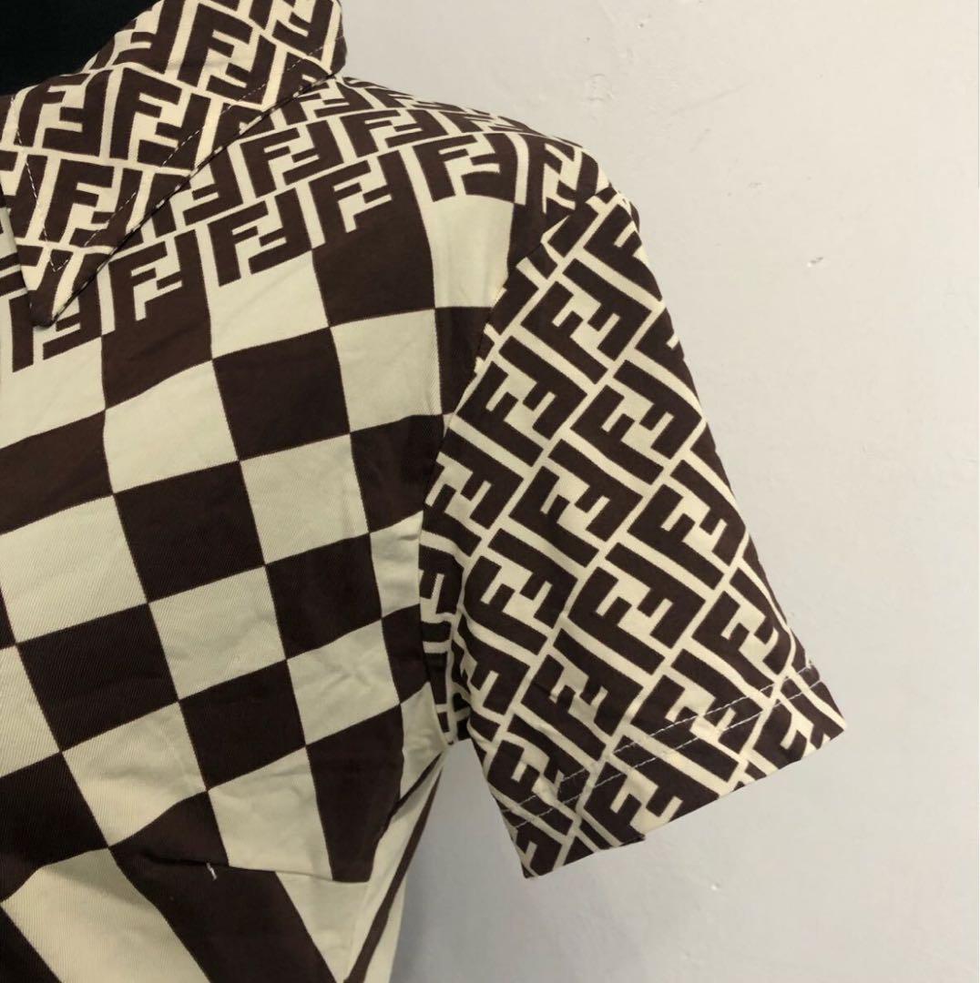 【美品】FENDI フェンディ　ポロシャツ　ズッカ柄 46サイズ　Tシャツ　半袖