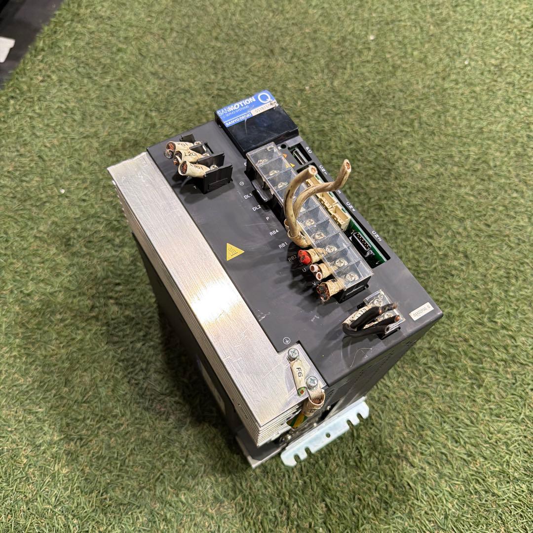 SANYO DENKI QS1B15AY0XX0ZP00 サーボアンプ