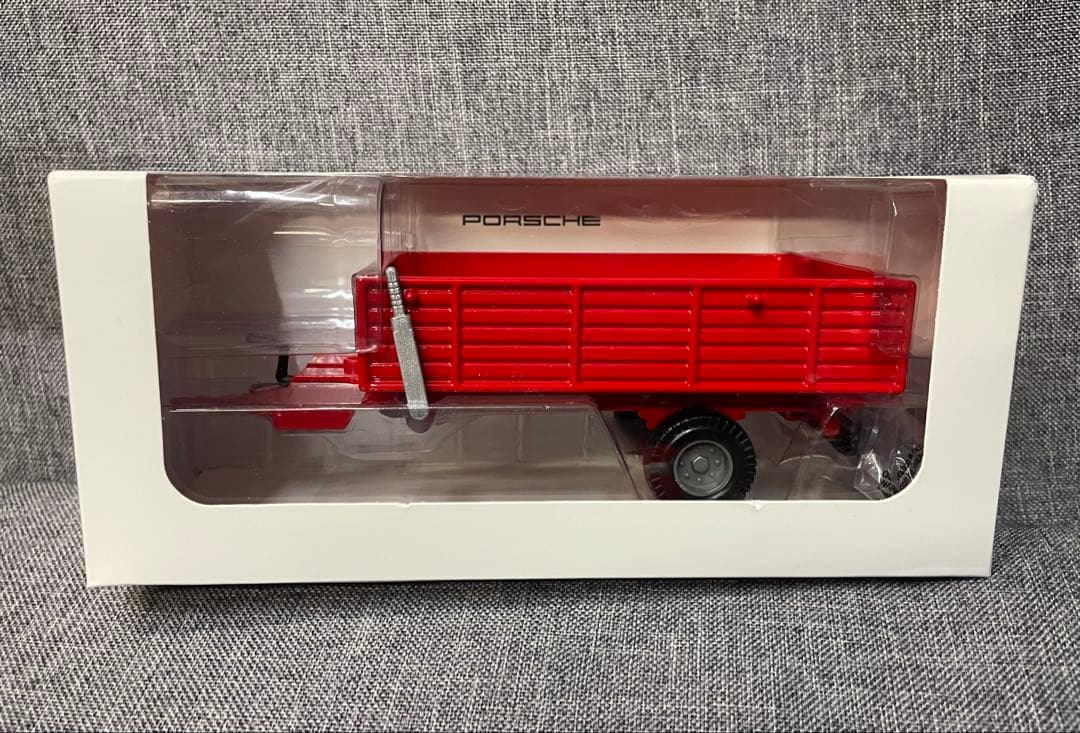 PORSCHE MUSEUM ポルシェミュージアム 荷台 ミニカー（レッド）