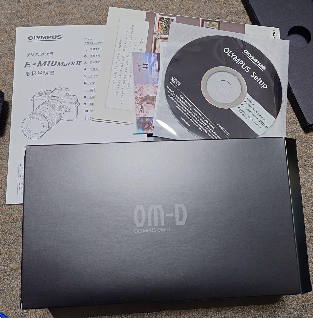 OLYMPUS OM-D E-M10 Mark II　ダブルズームレンズキット