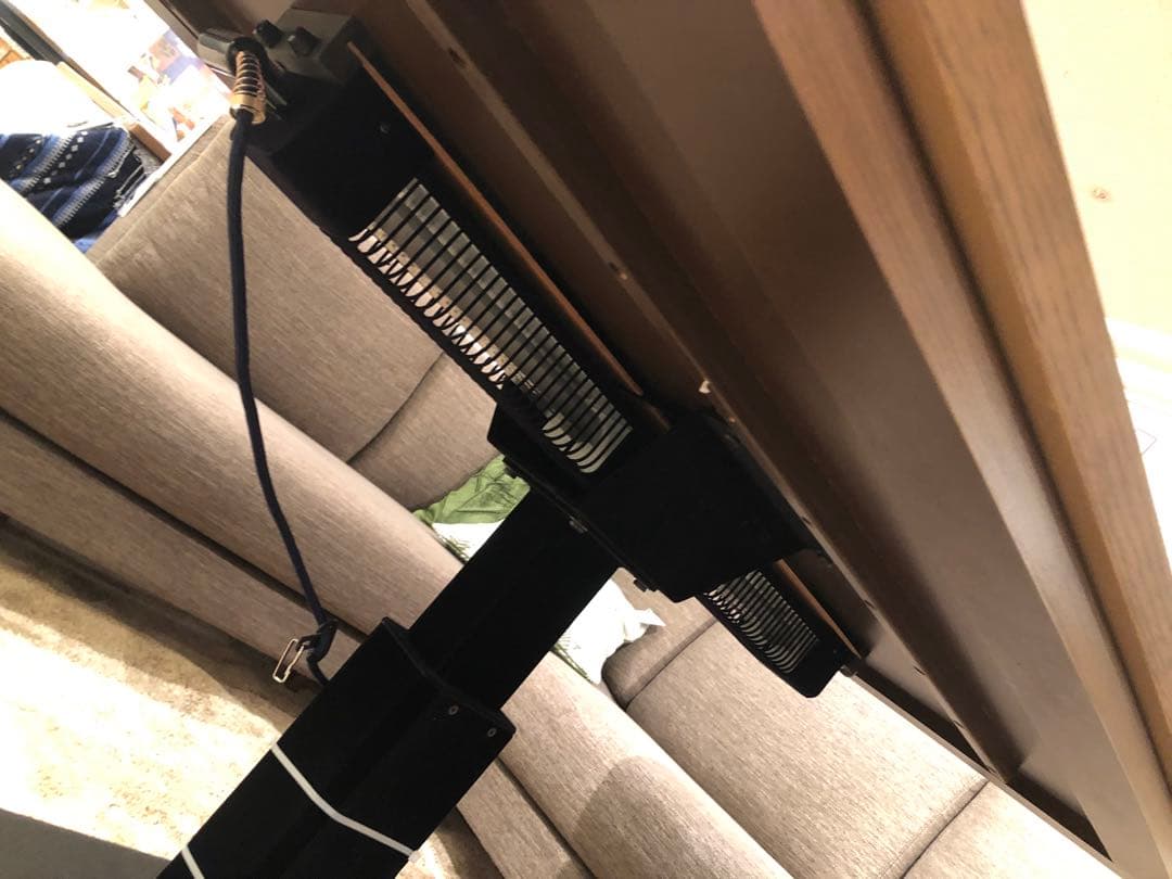 ニトリのコタツ付き昇降式テーブル（ちーこ）