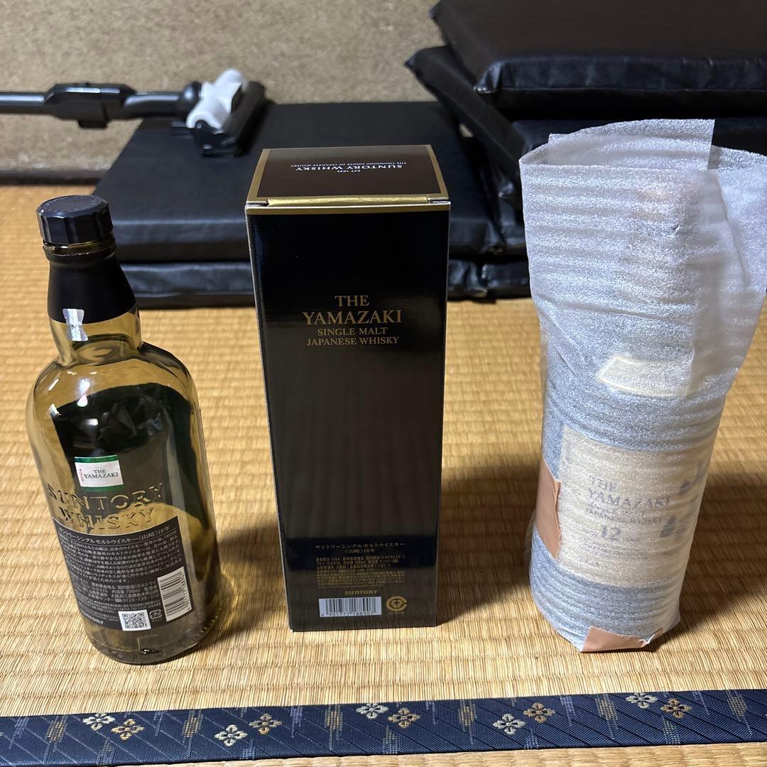 山崎 18年 700ml 空瓶、空箱 山崎12年 空瓶 かなり綺麗です