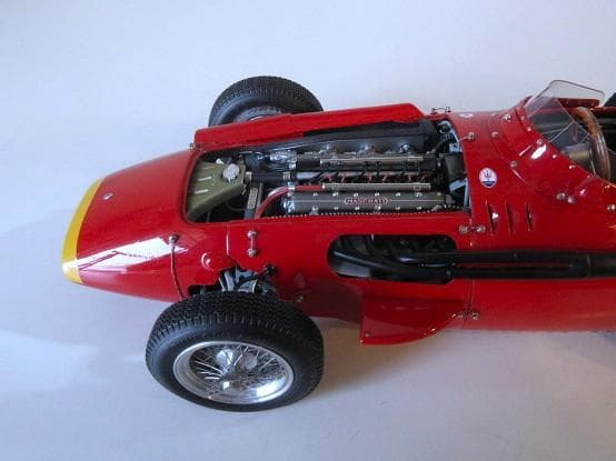 特価 CMC (1/18) マセラティ250F