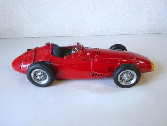 特価 CMC (1/18) マセラティ250F