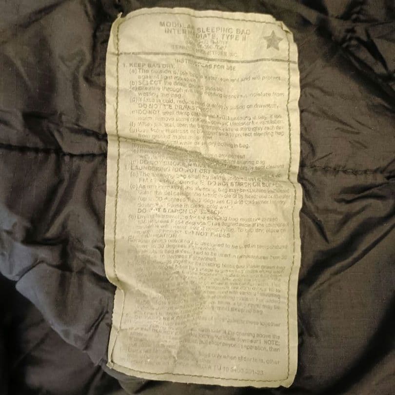 米軍　USMC 放出品　モジュラースリーピングバッグ　寝袋