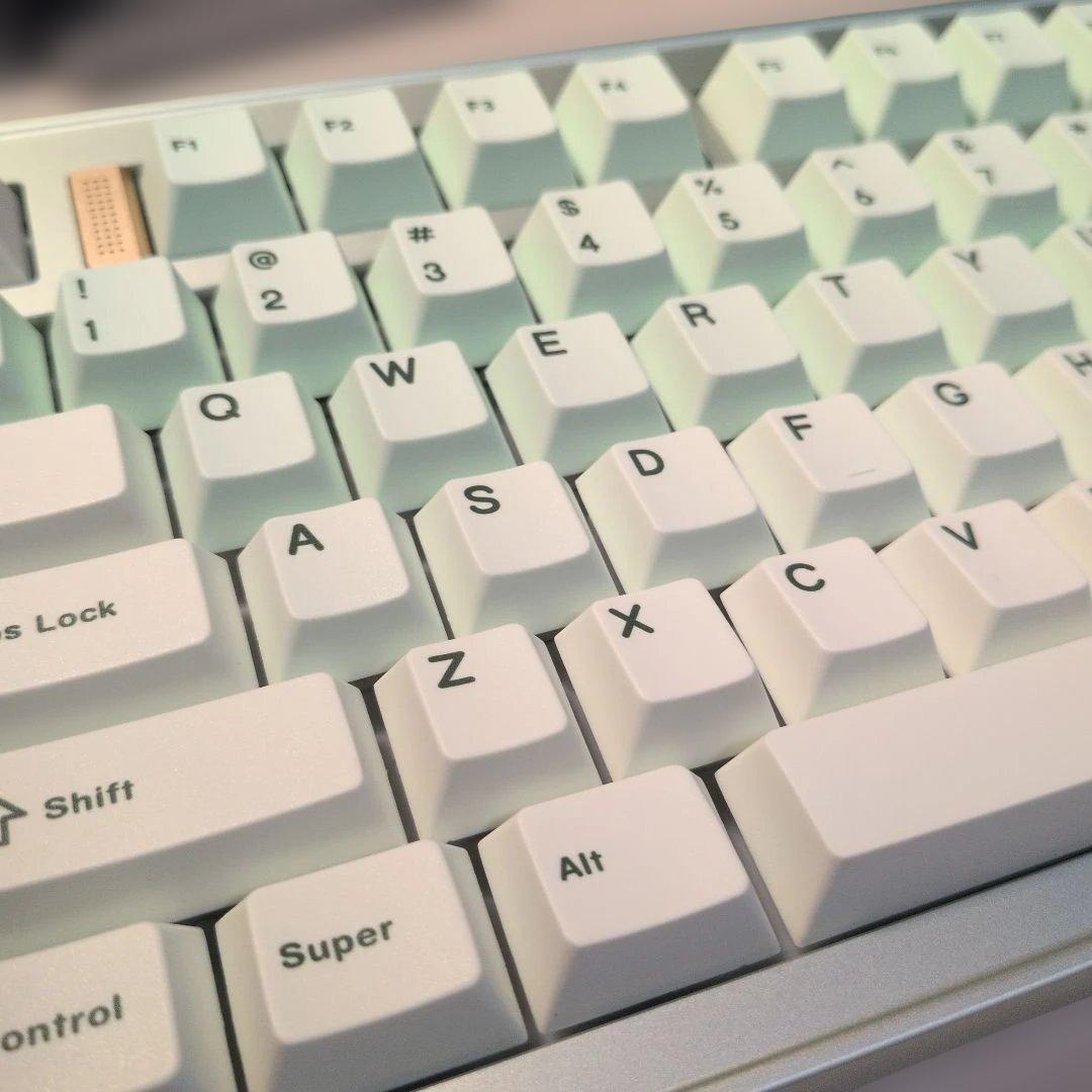 [ほぼ新品] EVOWORKS EVO75 メカニカルキーボード