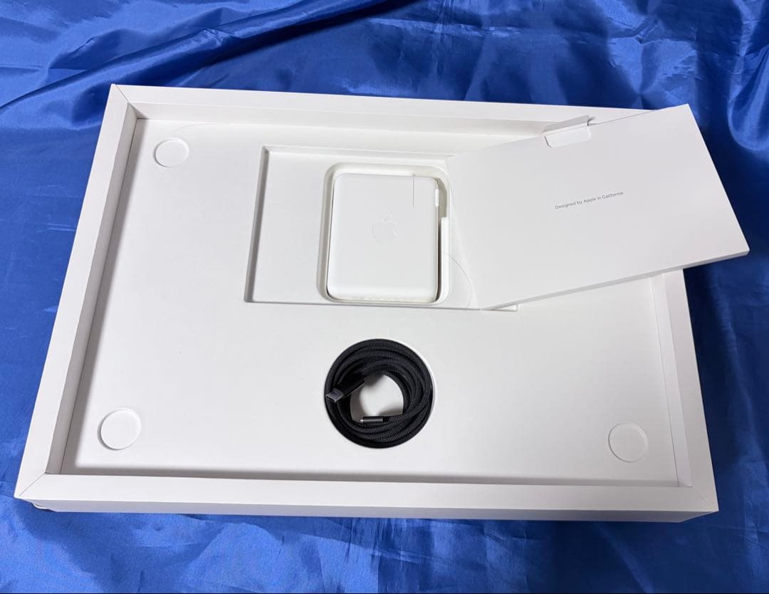 美品 M3 Pro MacBook Pro 16インチ 36GB/512GB