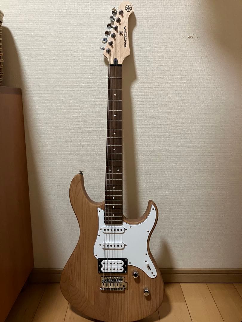 ヤマハ エレキギター PACIFICA PAC112Vアンプチューナーイヤホン他