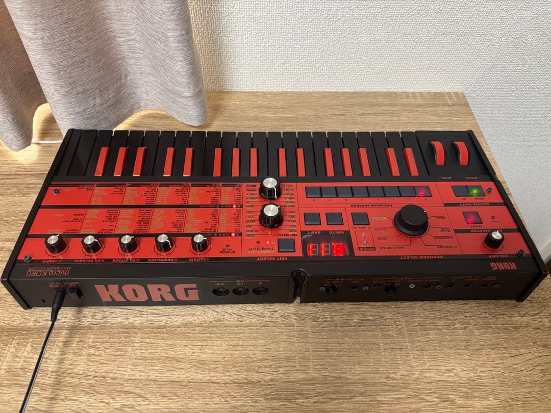 microKORG シンセサイザー 限定色BKRD