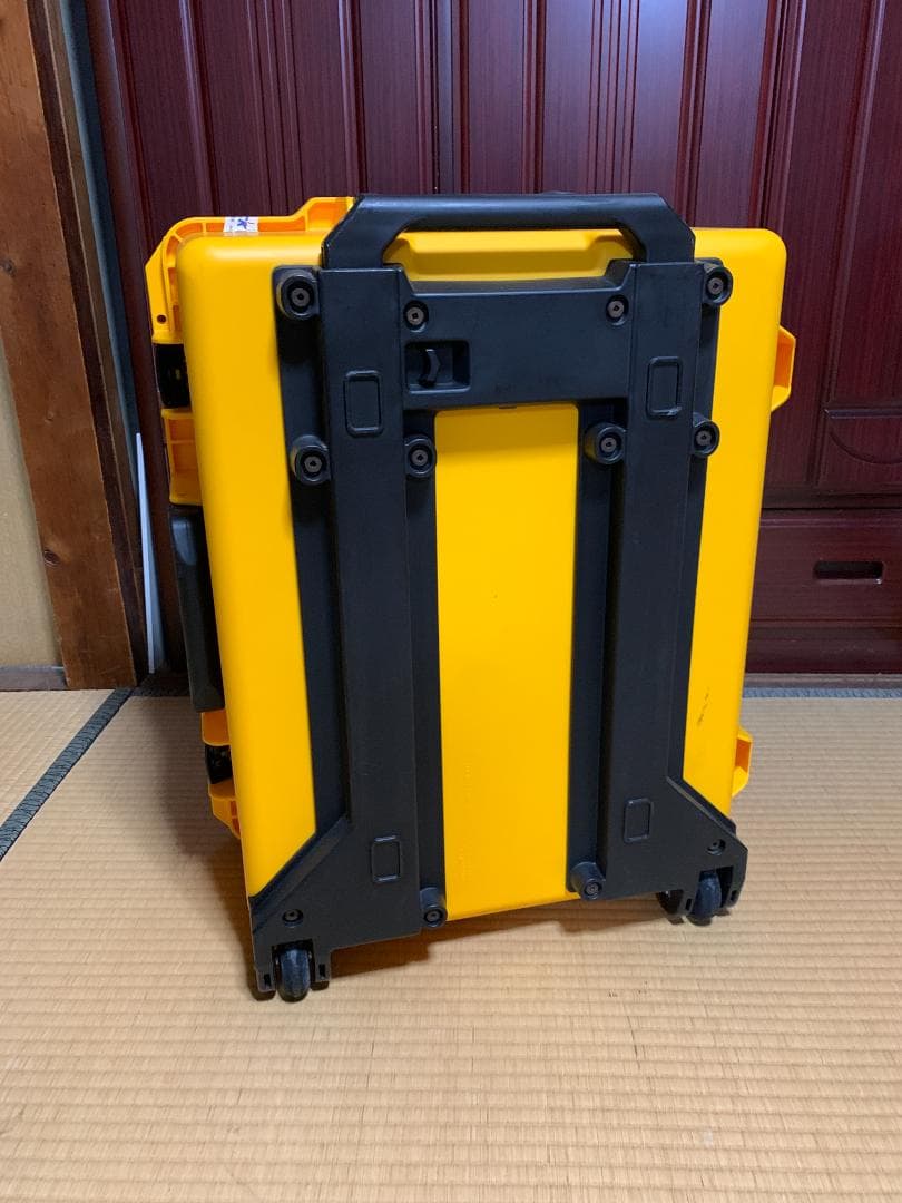 ペリカンみたいな頑丈なキャリーケース