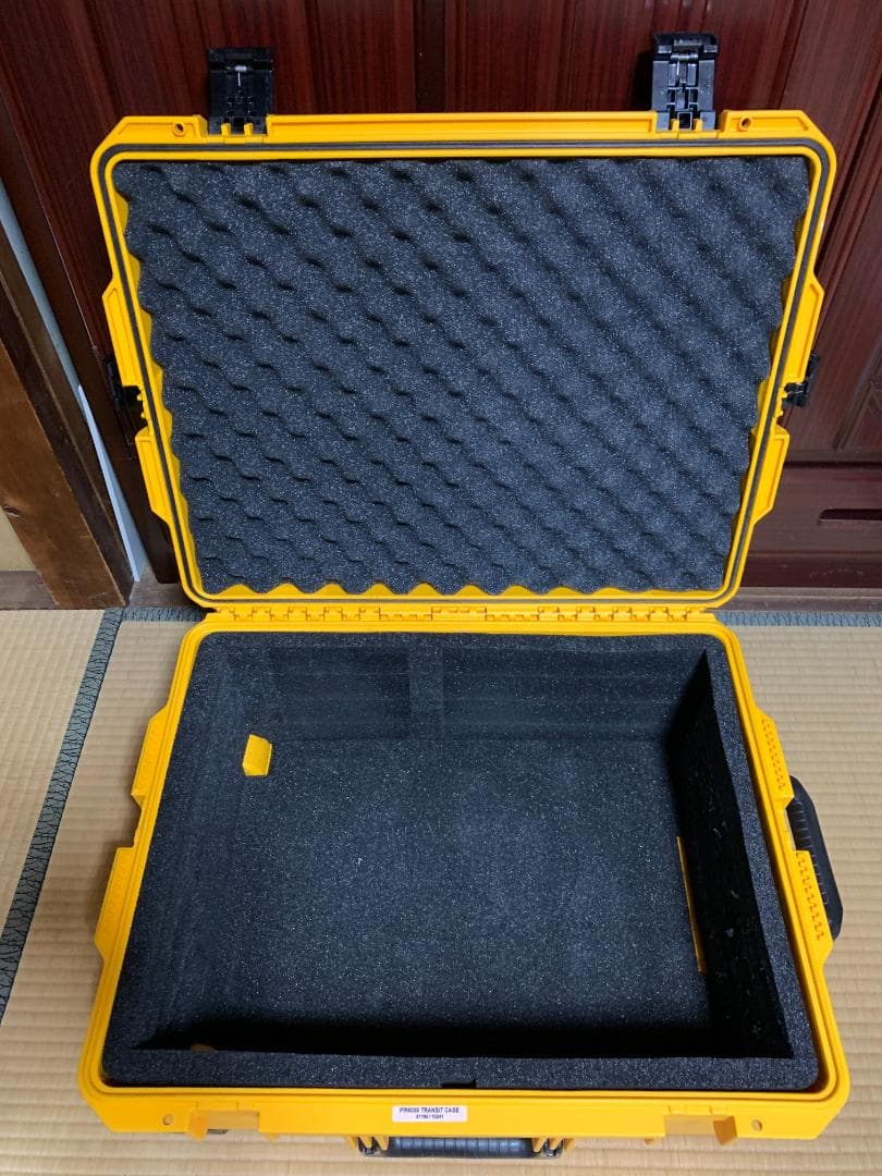 ペリカンみたいな頑丈なキャリーケース