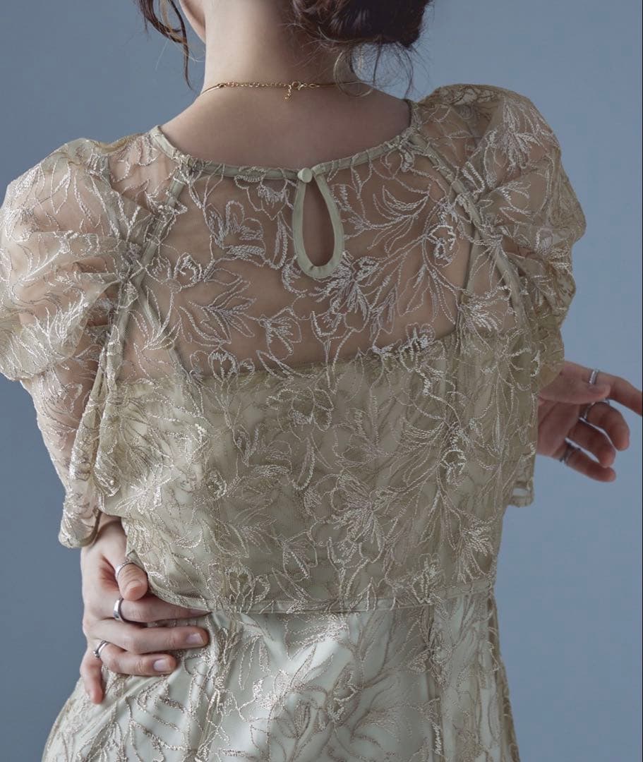 etoll. 刺繍レースレイヤードドレス