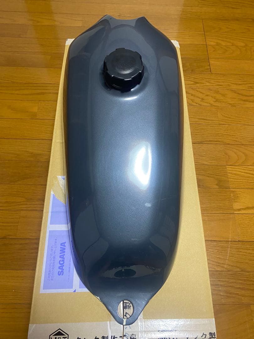 sr400 社外タンク ナロータンク