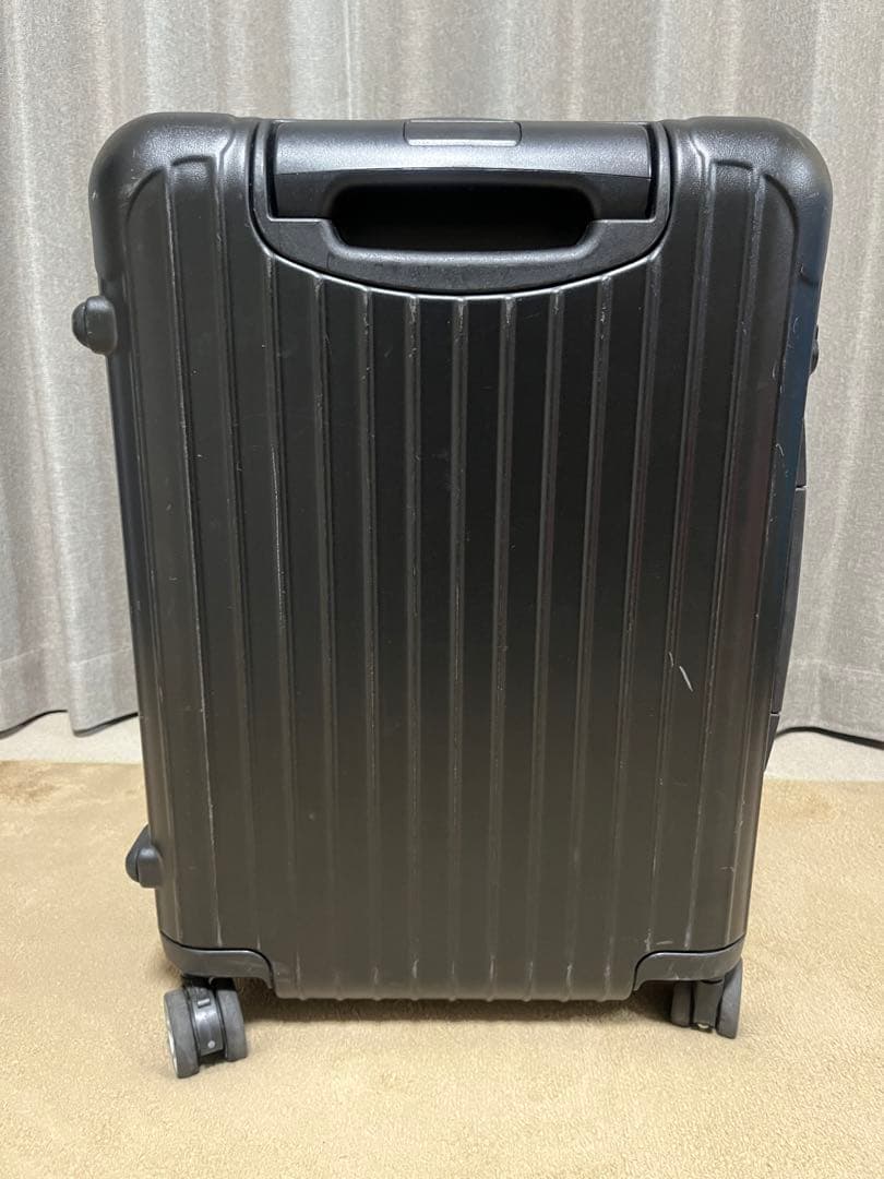 最終値下げ【美品】リモワ　サルサ　35L 4輪　マットブラック　機内持込　TSA