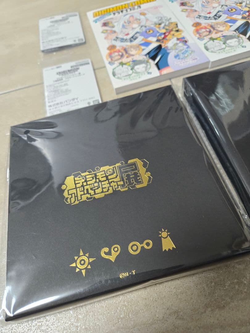 デジモンアドベンチャー展 限定 記念メダル風ピンズ ABセット