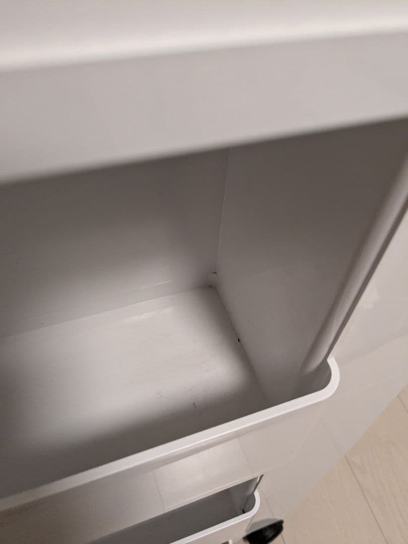 ボビーワゴン ホワイト　ジョエ・コロンボ　3段3トレイ