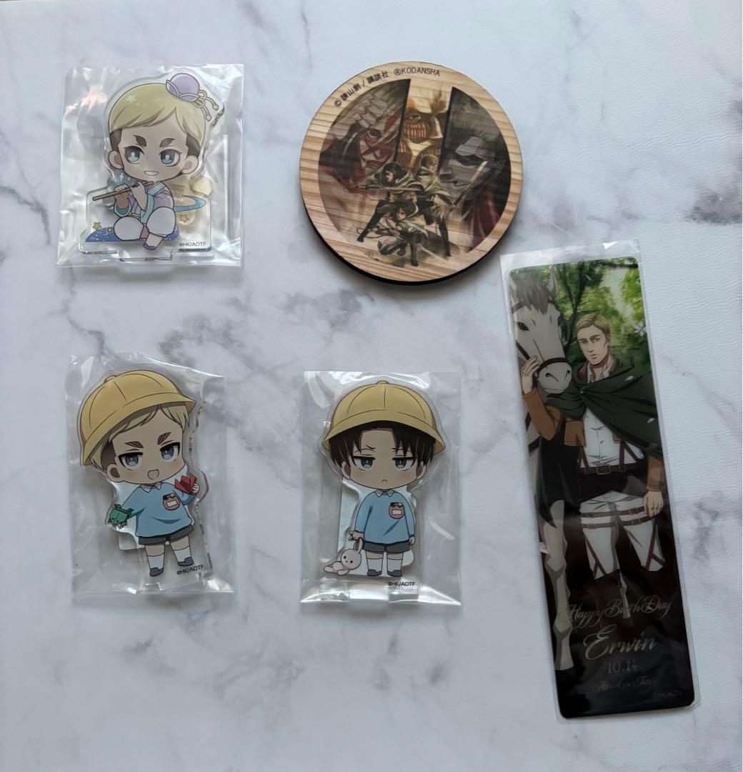 進撃の巨人 リヴァイ エルヴィン エレン アクリルスタンド コースター 幼稚園