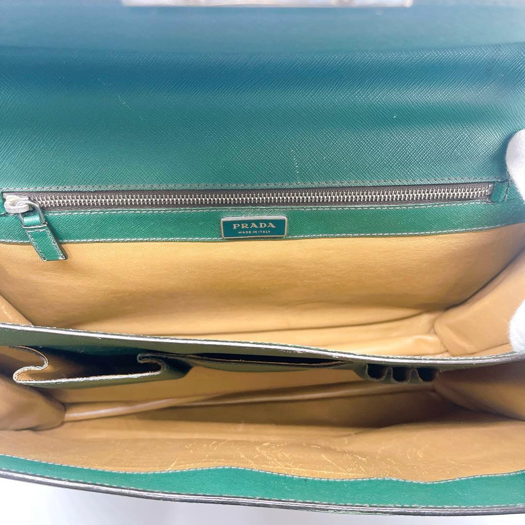 PRADA プラダ　メンズ　レザー　ビジネスバッグ　ブリーフケース　緑