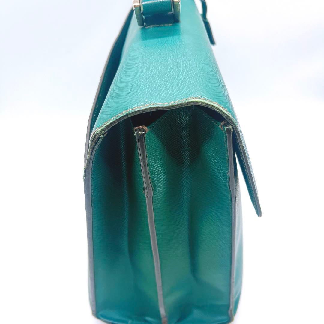 PRADA プラダ　メンズ　レザー　ビジネスバッグ　ブリーフケース　緑