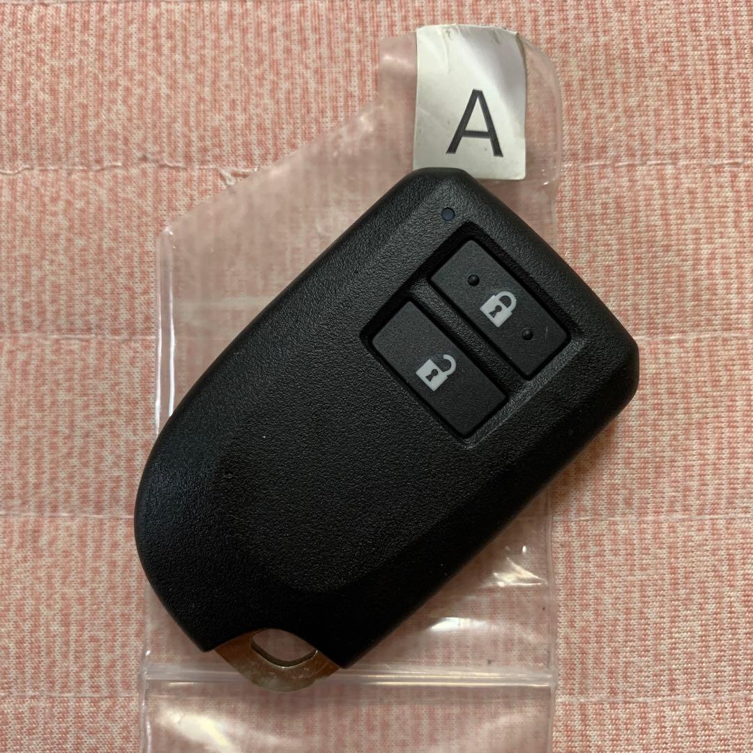 トヨタ　ハイエース　007-AF0105 スマートキー　200系　未使用