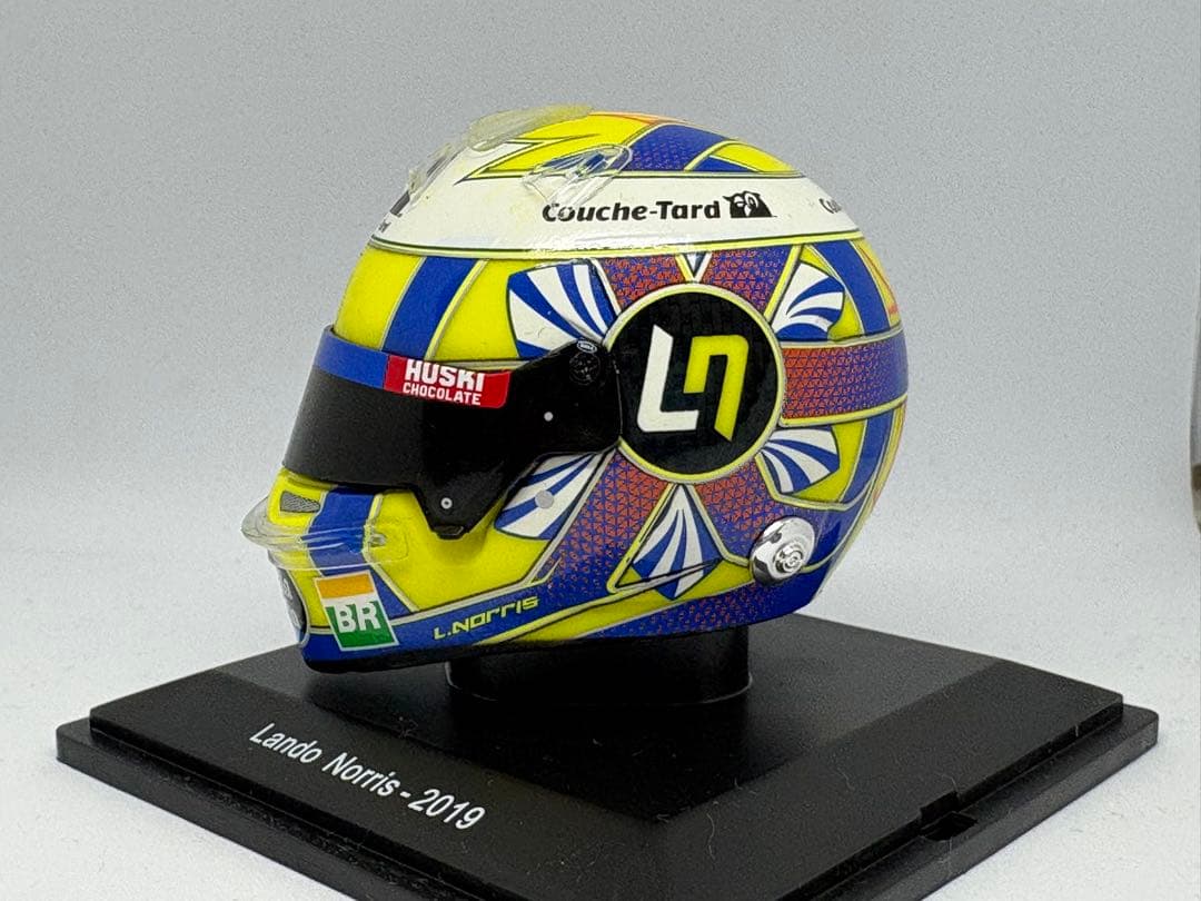 スパーク1/5 ヘルメットLando Norris 2019
