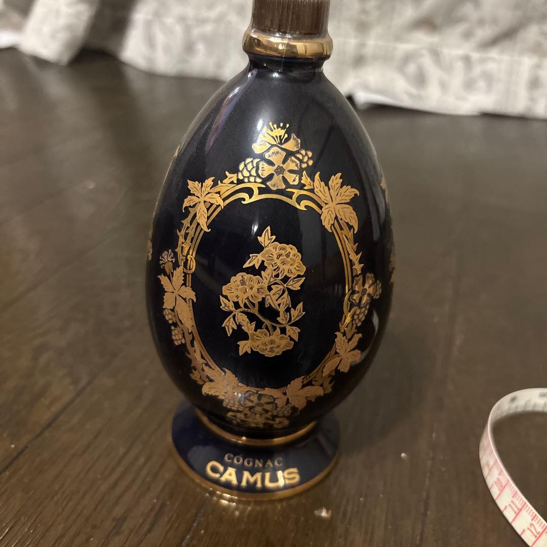 CAMUS コニャック ネイビーブルー卵型ボトル