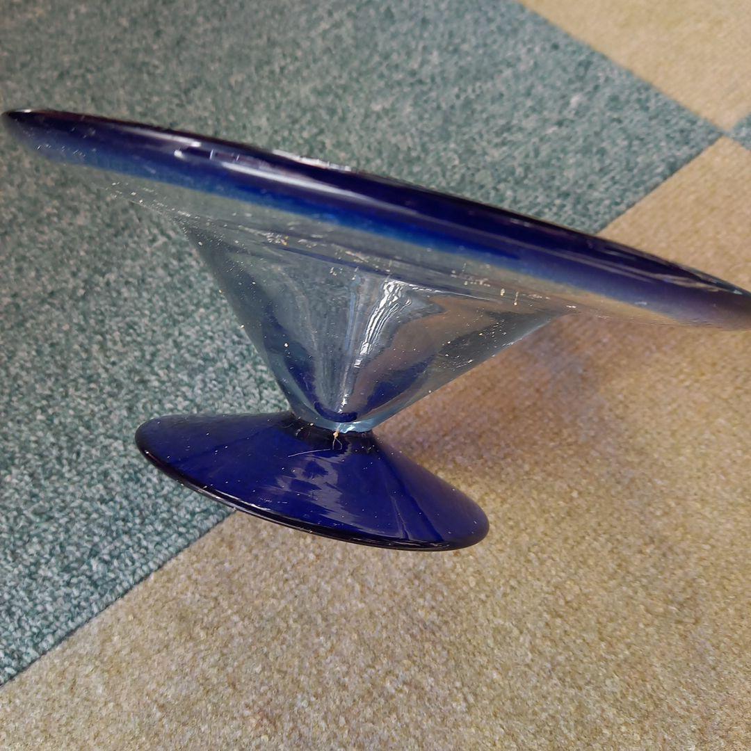 アンティーク　青いガラス製皿　フル一ツ皿　飾り