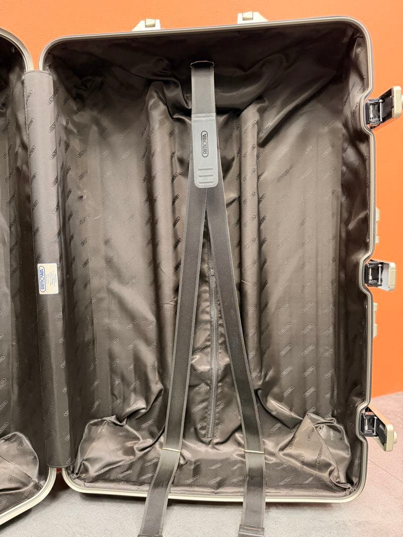 【正規品/美品】RIMOWA リモア TOPAS TITANIUM82L 【A】